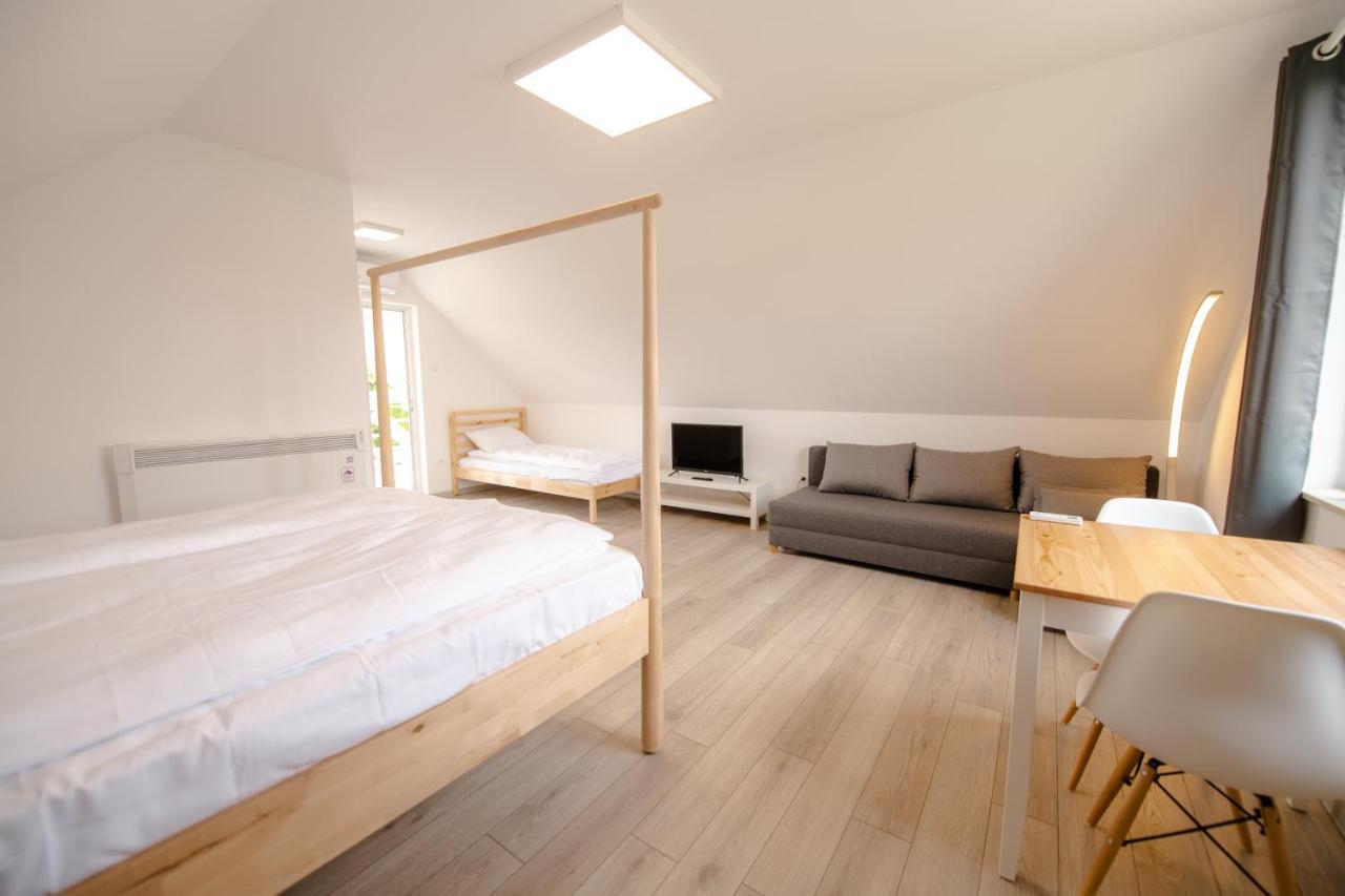 Pixel Guesthouse Tîrgu Secuiesc المظهر الخارجي الصورة