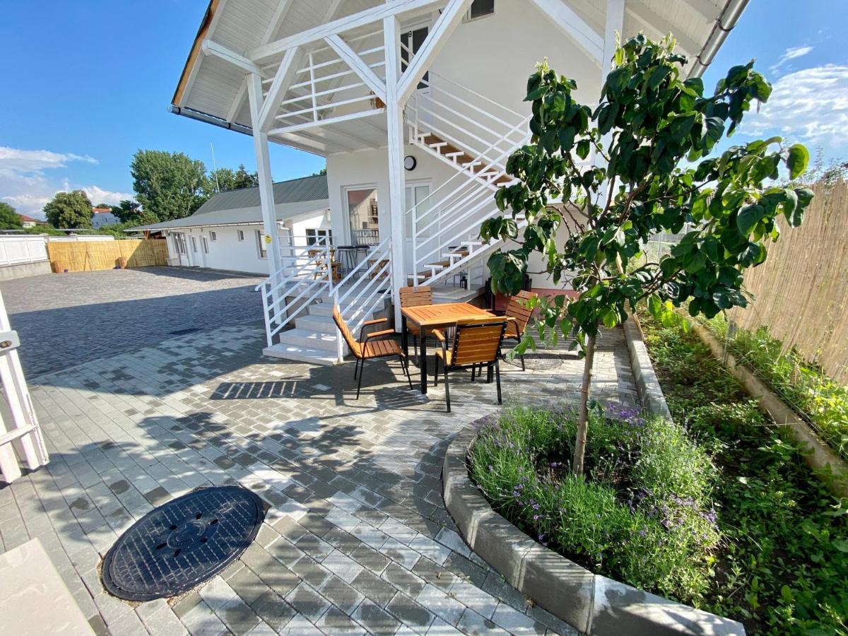 Pixel Guesthouse Tîrgu Secuiesc المظهر الخارجي الصورة
