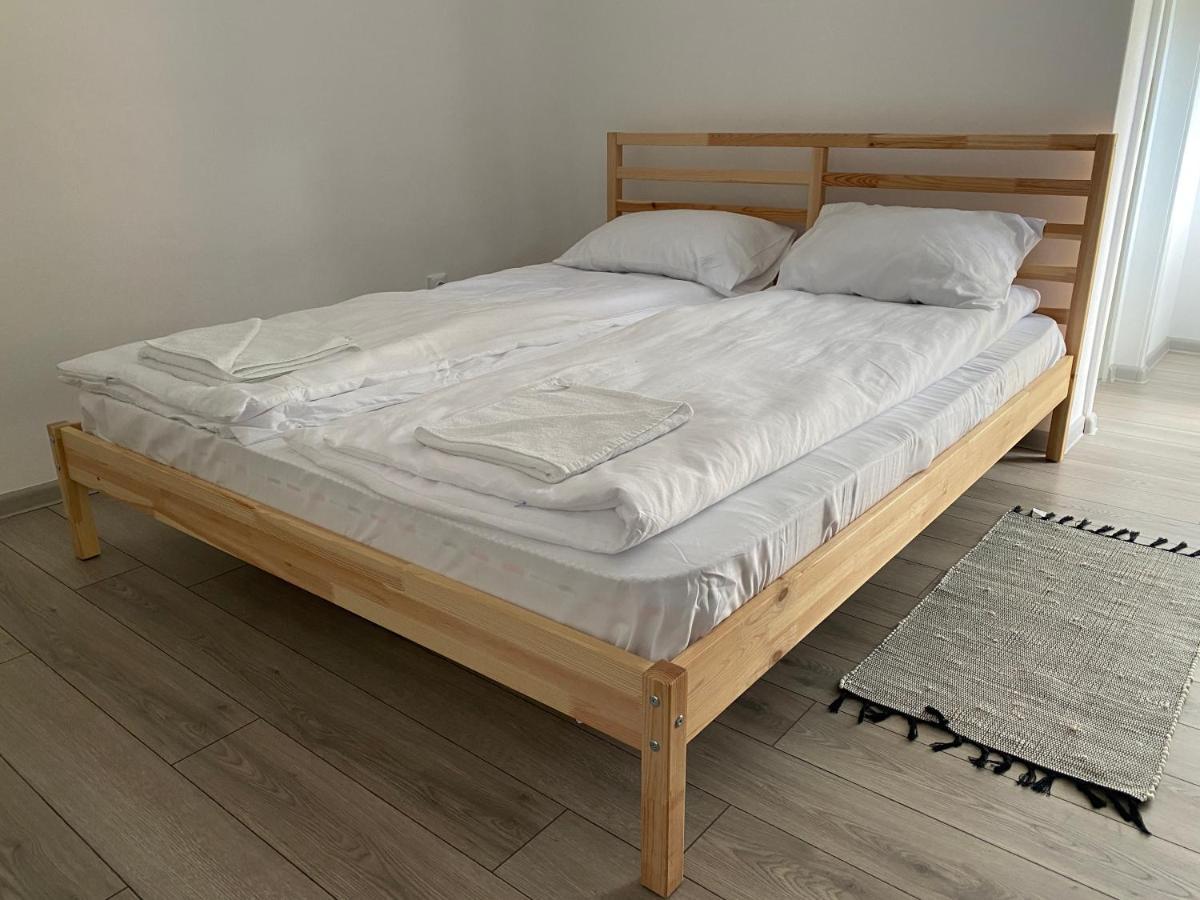 Pixel Guesthouse Tîrgu Secuiesc المظهر الخارجي الصورة