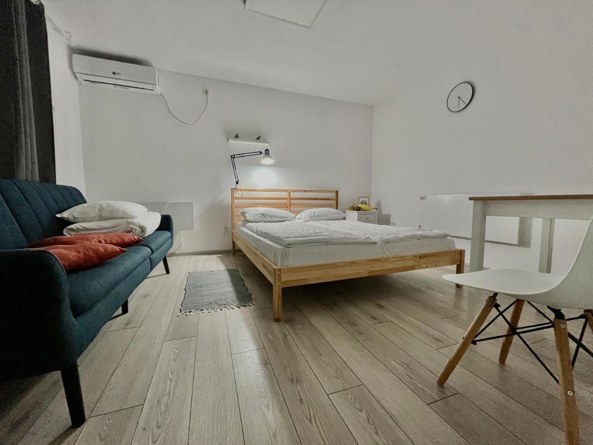 Pixel Guesthouse Tîrgu Secuiesc المظهر الخارجي الصورة