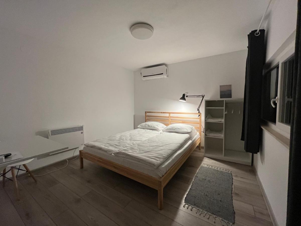 Pixel Guesthouse Tîrgu Secuiesc المظهر الخارجي الصورة