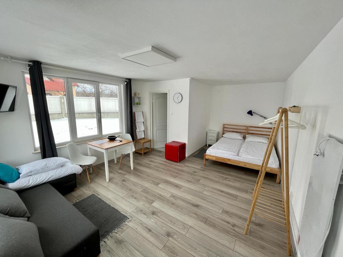 Pixel Guesthouse Tîrgu Secuiesc المظهر الخارجي الصورة