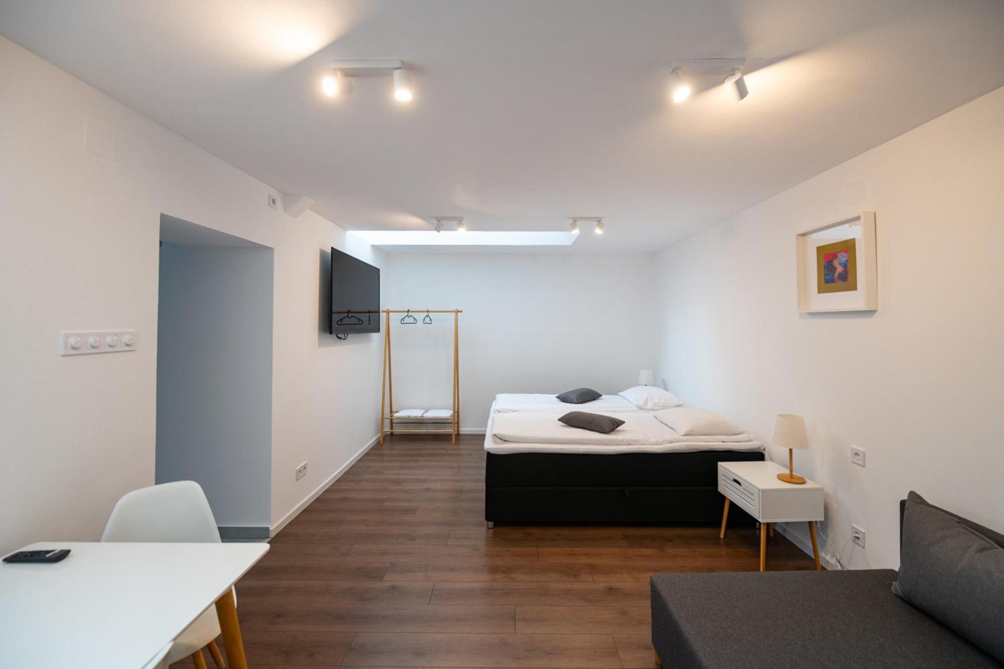 Pixel Guesthouse Tîrgu Secuiesc المظهر الخارجي الصورة